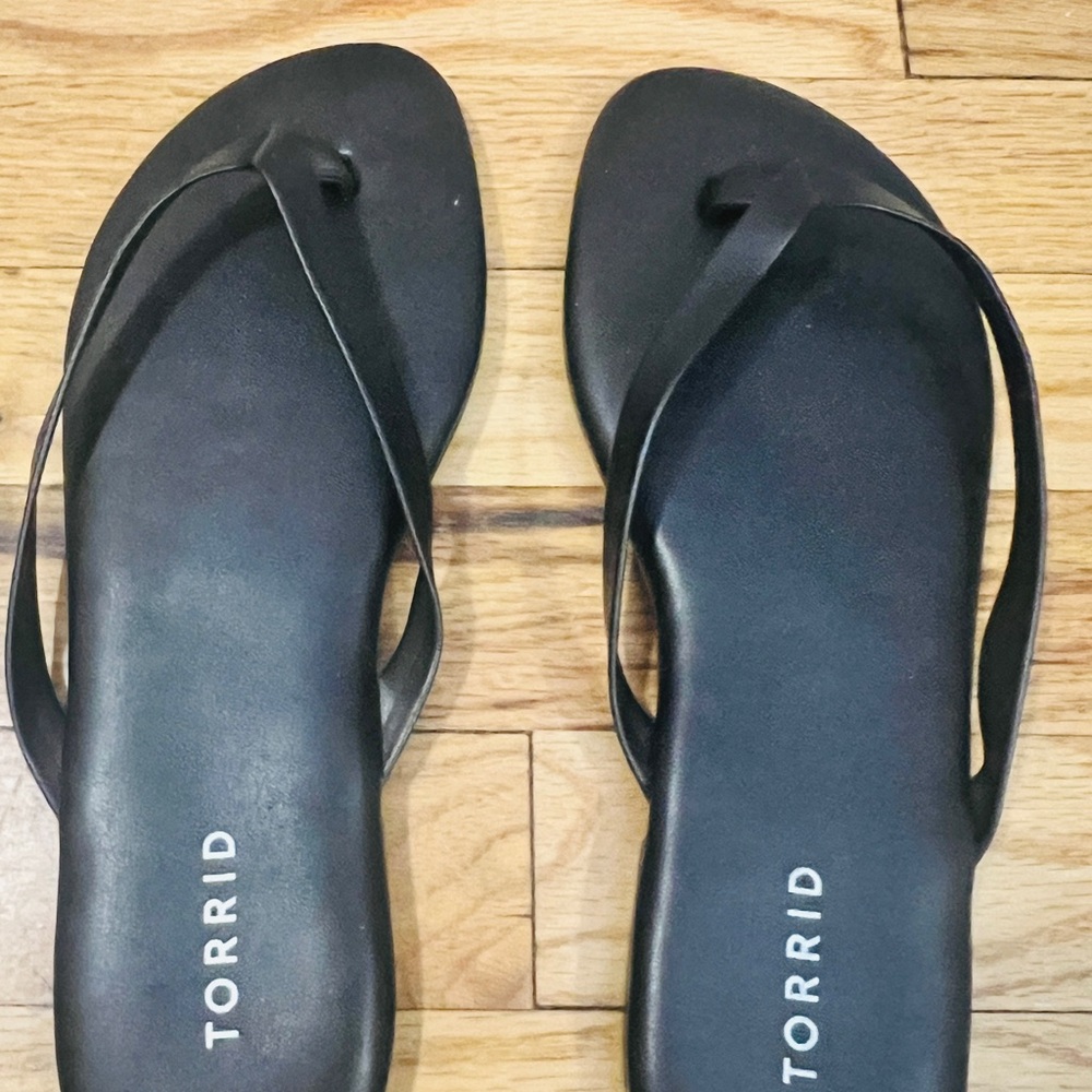 Torrid Black Flip Flop Sandals
